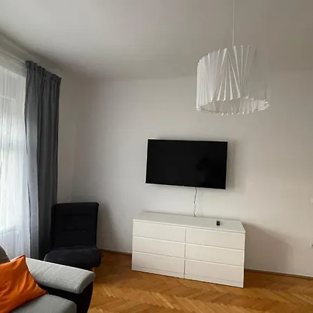 Junior Eleven Apartment